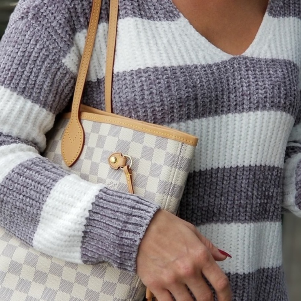 Gray Striped Chenille Sweater So Soft Warm Fall - Picture 3 of 3